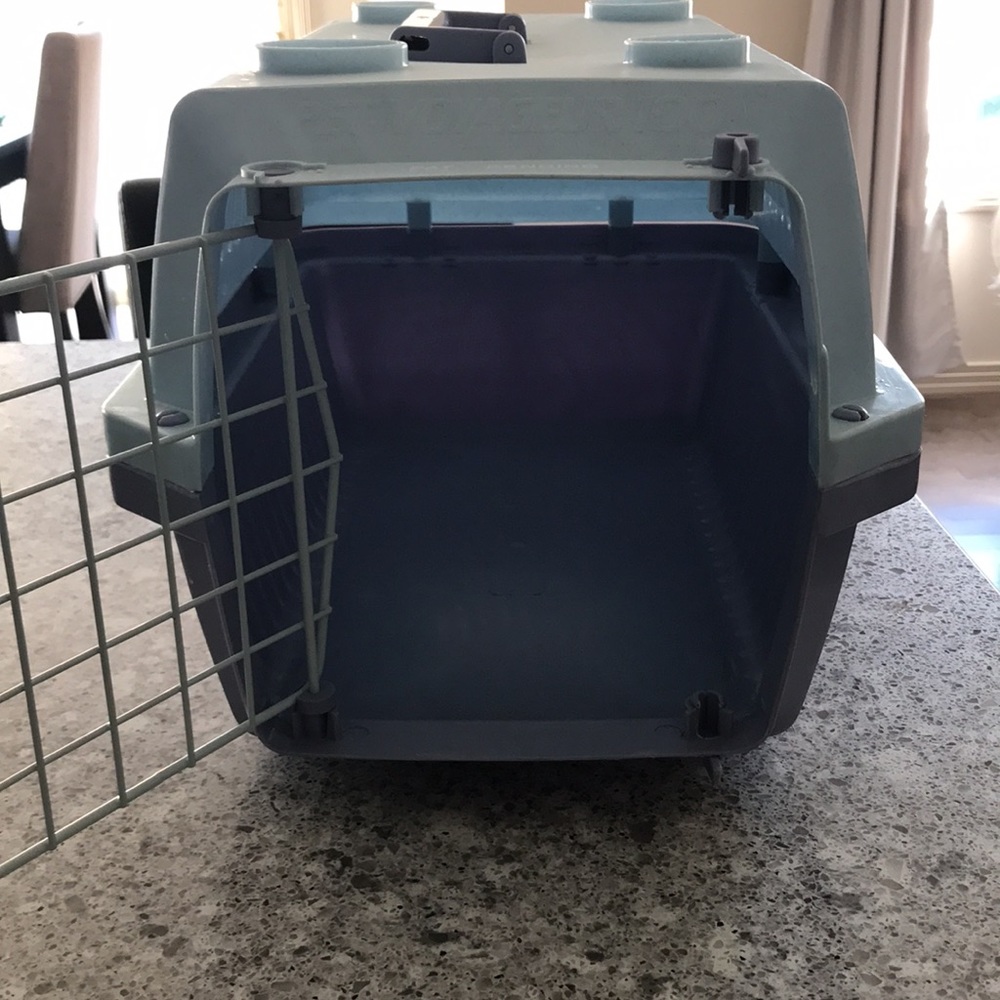 Small Animal Carrier - Picture 5 of 5